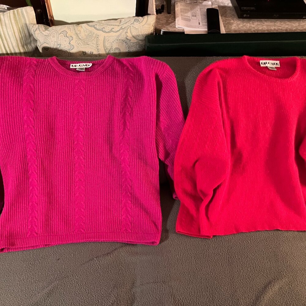 Lot of Two (2) Richard & Co. Women's Lambs Wool SWEATERS, Pink + Red, Sz. L-XL